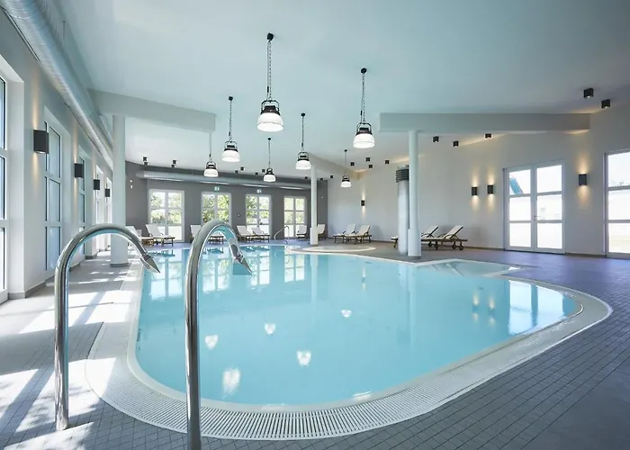 Reetland Am - Premium Reetdachvilla Mit 3 Schlafzimmern, Sauna Und Kamin E19 * Dranske